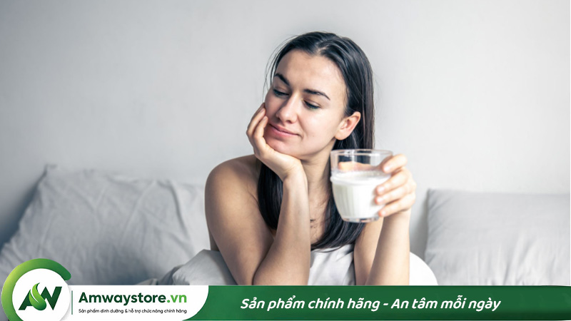 uong-protein-amway-truoc-khi-ngu-duoc-khong