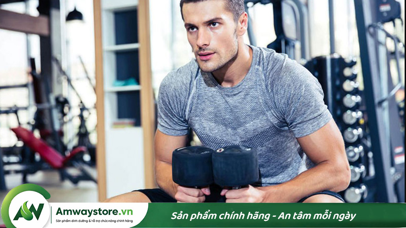 uong-bodykey-co-can-phai-tap-nang-khong